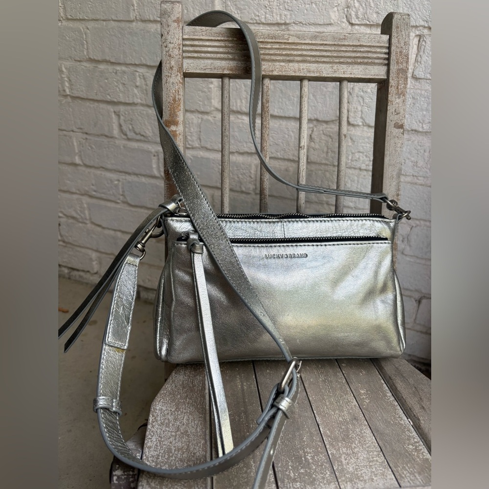 LUCKY BRAND Leather KODA Metallic SILVER Topanga CONVERTIBLE Shoulder Bag 🎉 - Picture 3 of 16